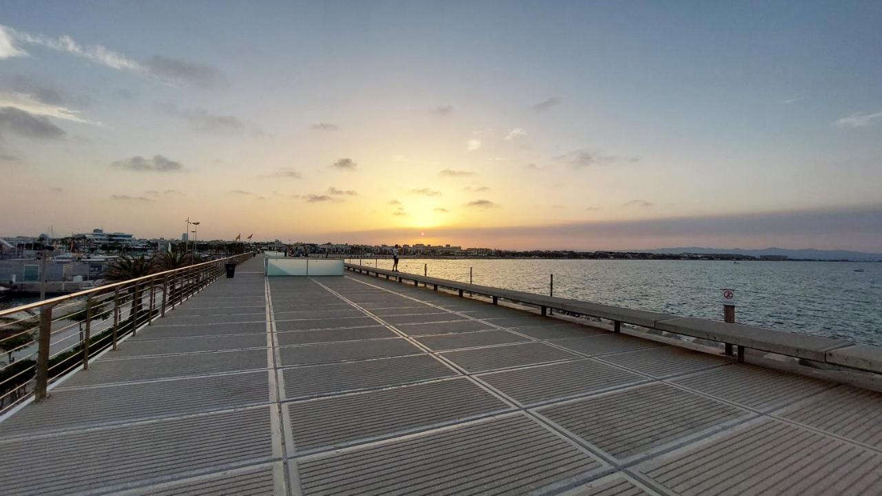 Autentico Velero En Valencia Exterior foto